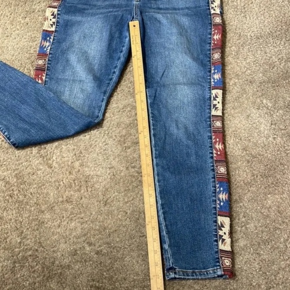 Judy Blue Jeans Western Print Mid Rise Relaxed Fit Straight Size 13/31 - Picture 8 of 11